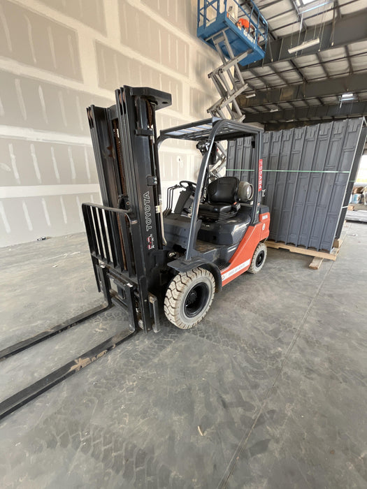 2022 TOYOTA 50-8FGU25