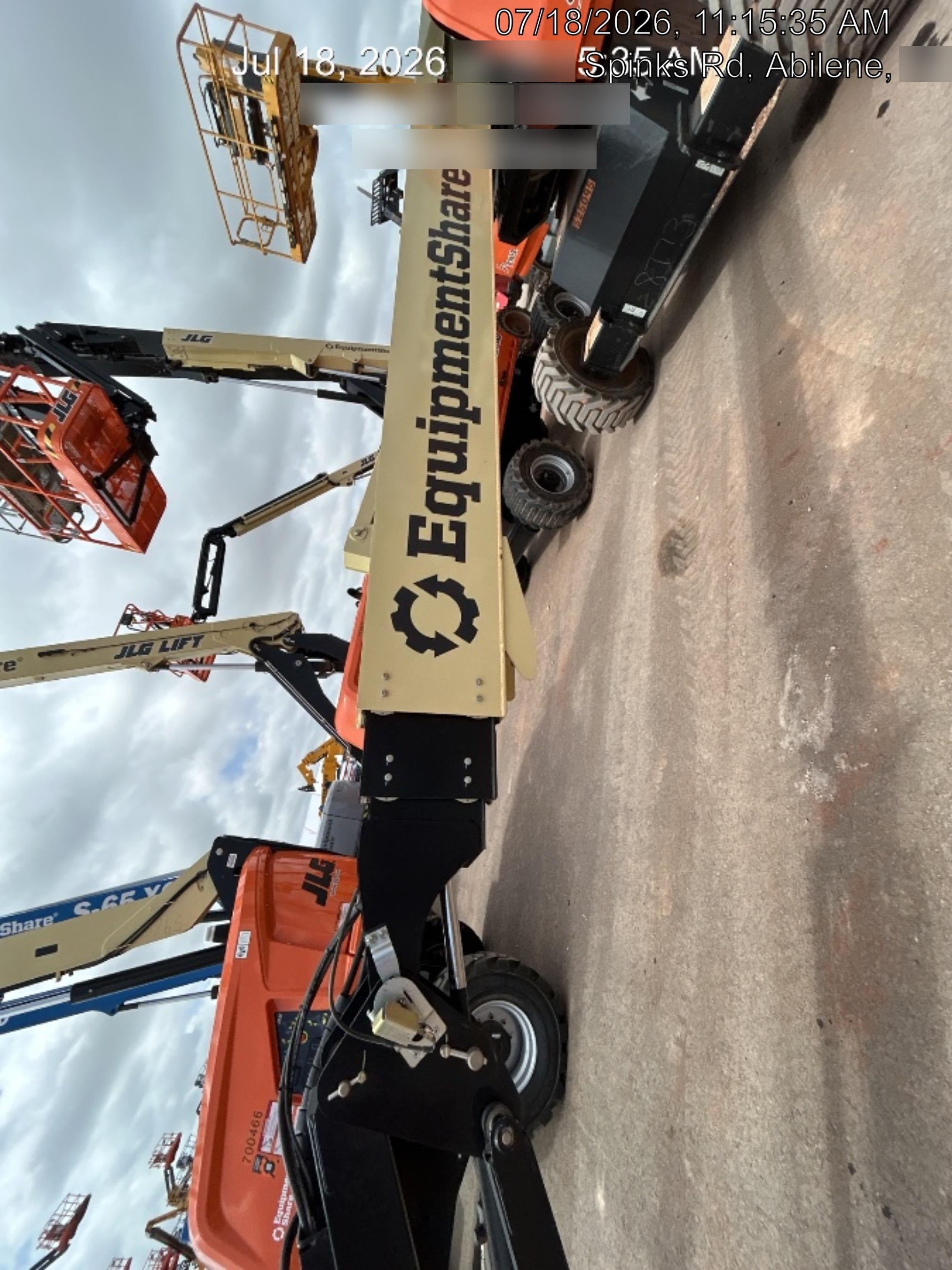 2025 JLG 660SJ