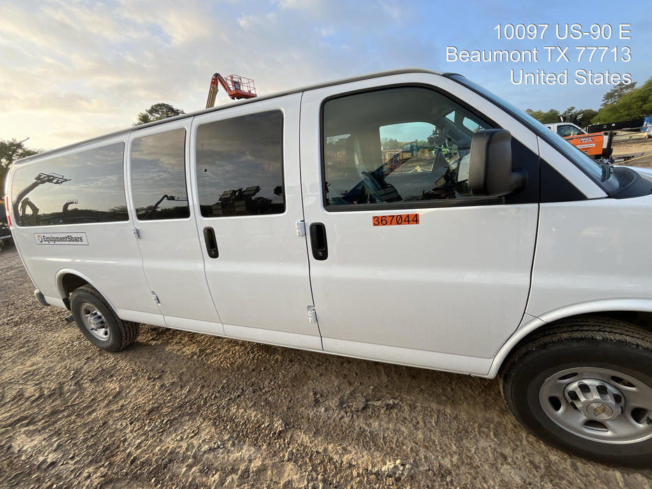 2023 CHEVROLET Express Van - Rental