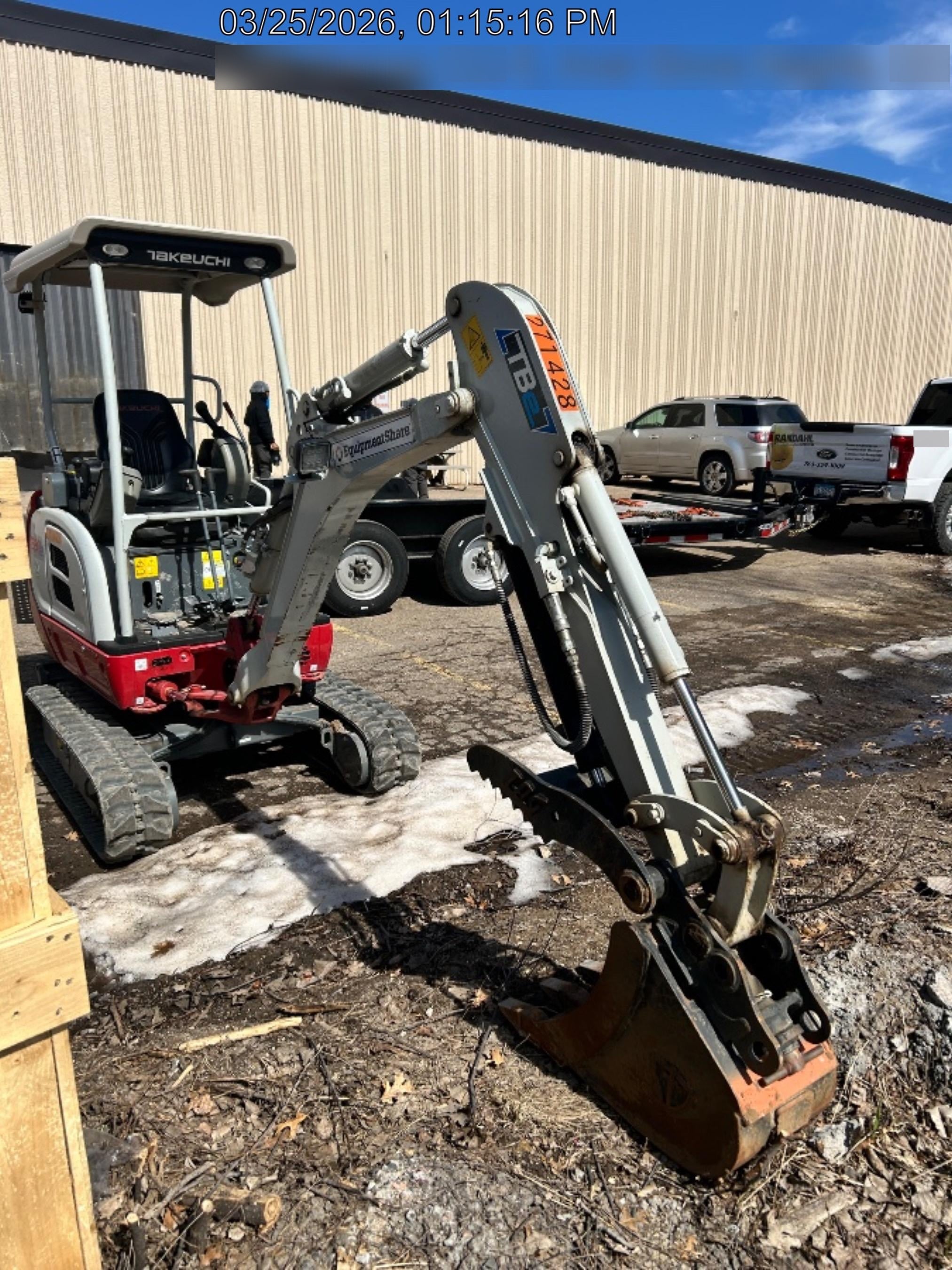 2022 TAKEUCHI TB20e