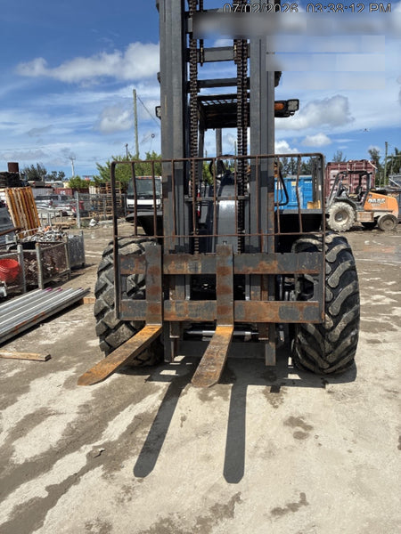 2023 CASE 588H