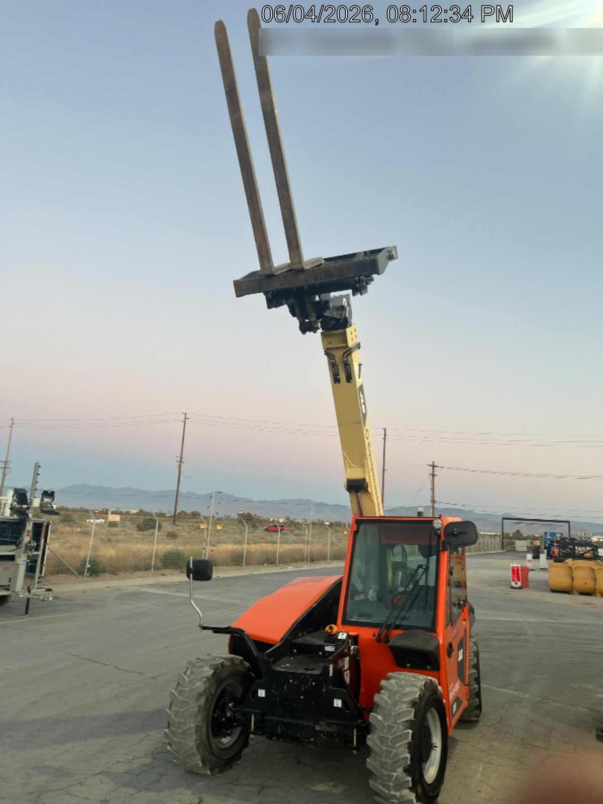 2025 JLG 519