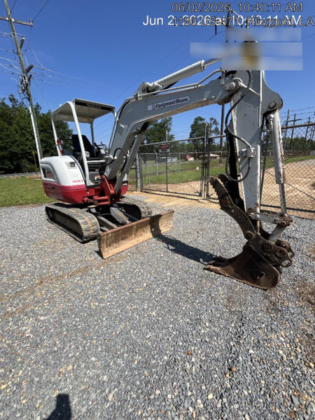 2022 TAKEUCHI TB235-2R