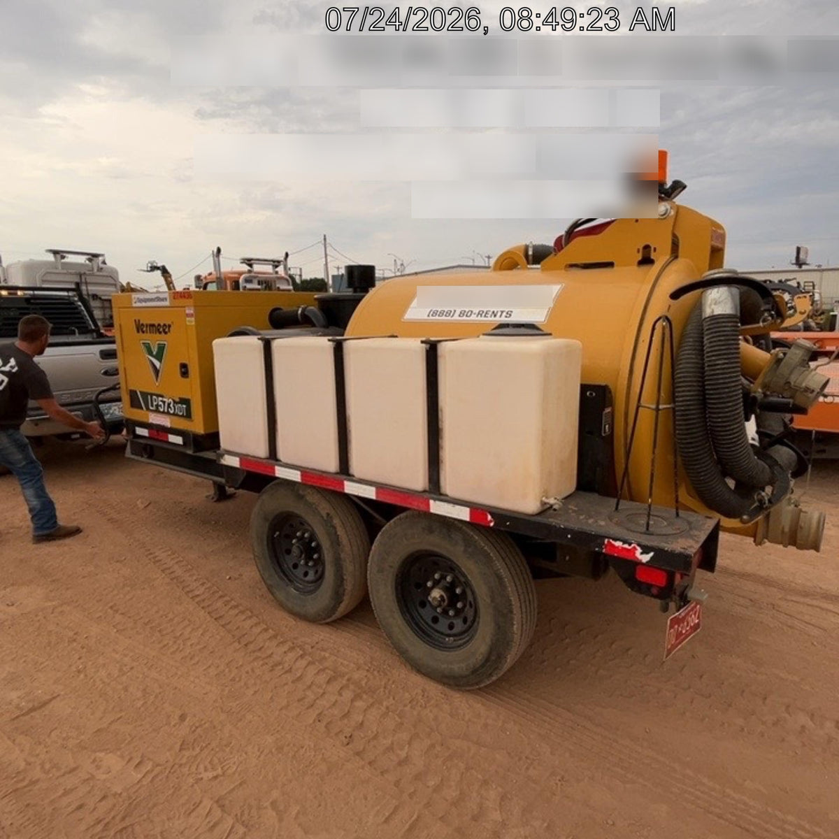 2023 Vac-Tron LP573XDT T4 Koehler Diesel Engine, 500 Gallon Debris Tank, x2 100 Gallon Water Tanks