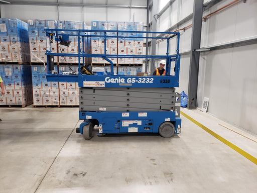 2018 Genie GS-3232 Genie GS3232 Lift w/Folding Rails and Swing Gate