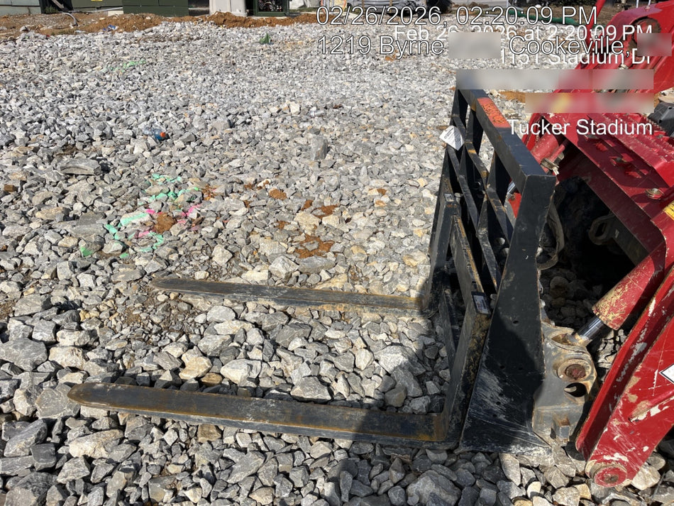2025 ARROW MATERIAL HANDLING 48" Pallet Forks - Arrow