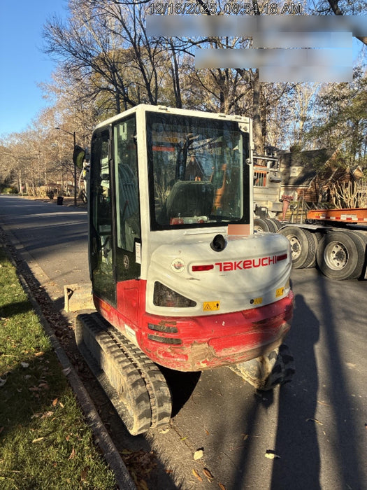 2021 TAKEUCHI TB235-2CR