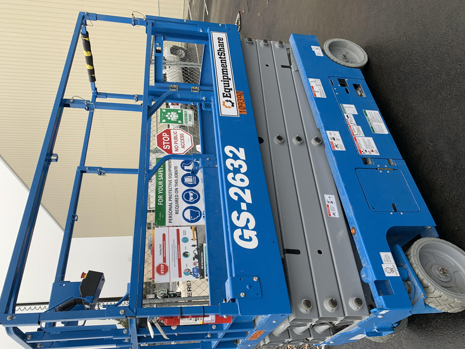 2020 Genie GS-2632 Solid NM Tires, Folding Rails with Half-Height Swing Gate, Beacon, 800W Invertor