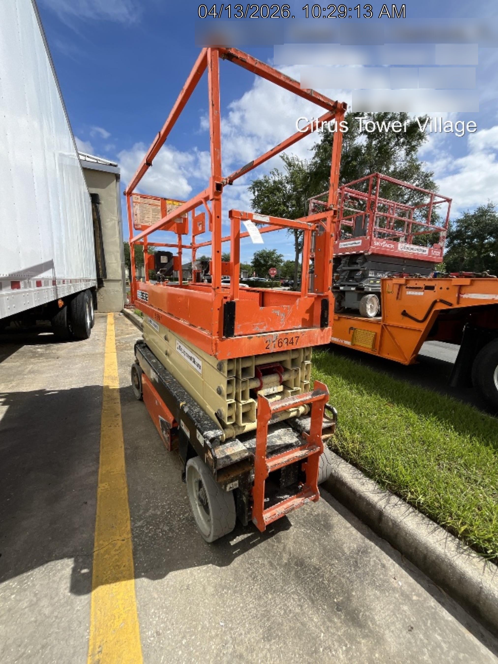 2022 JLG ES2632