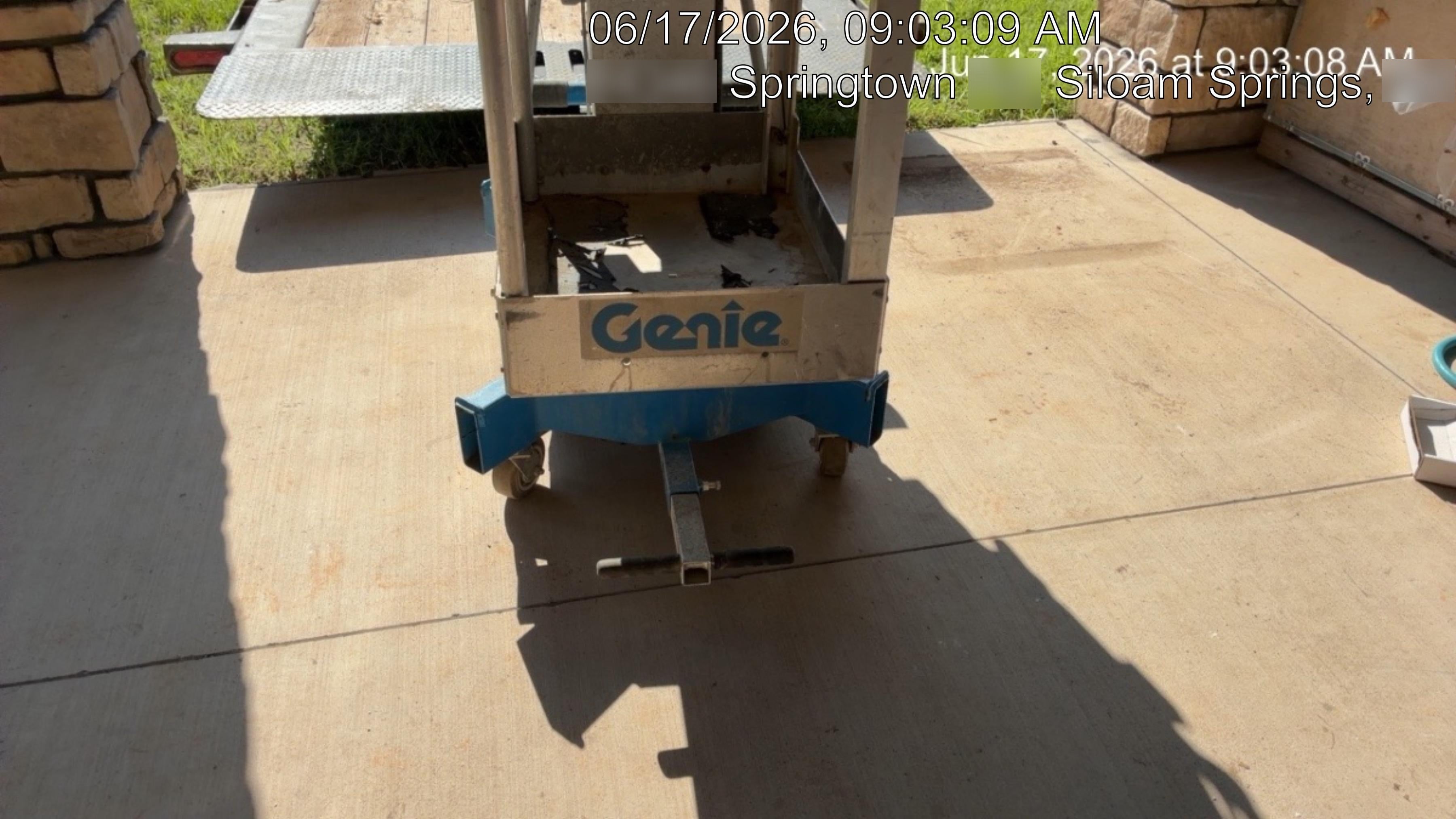 2020 GENIE AWP-30S