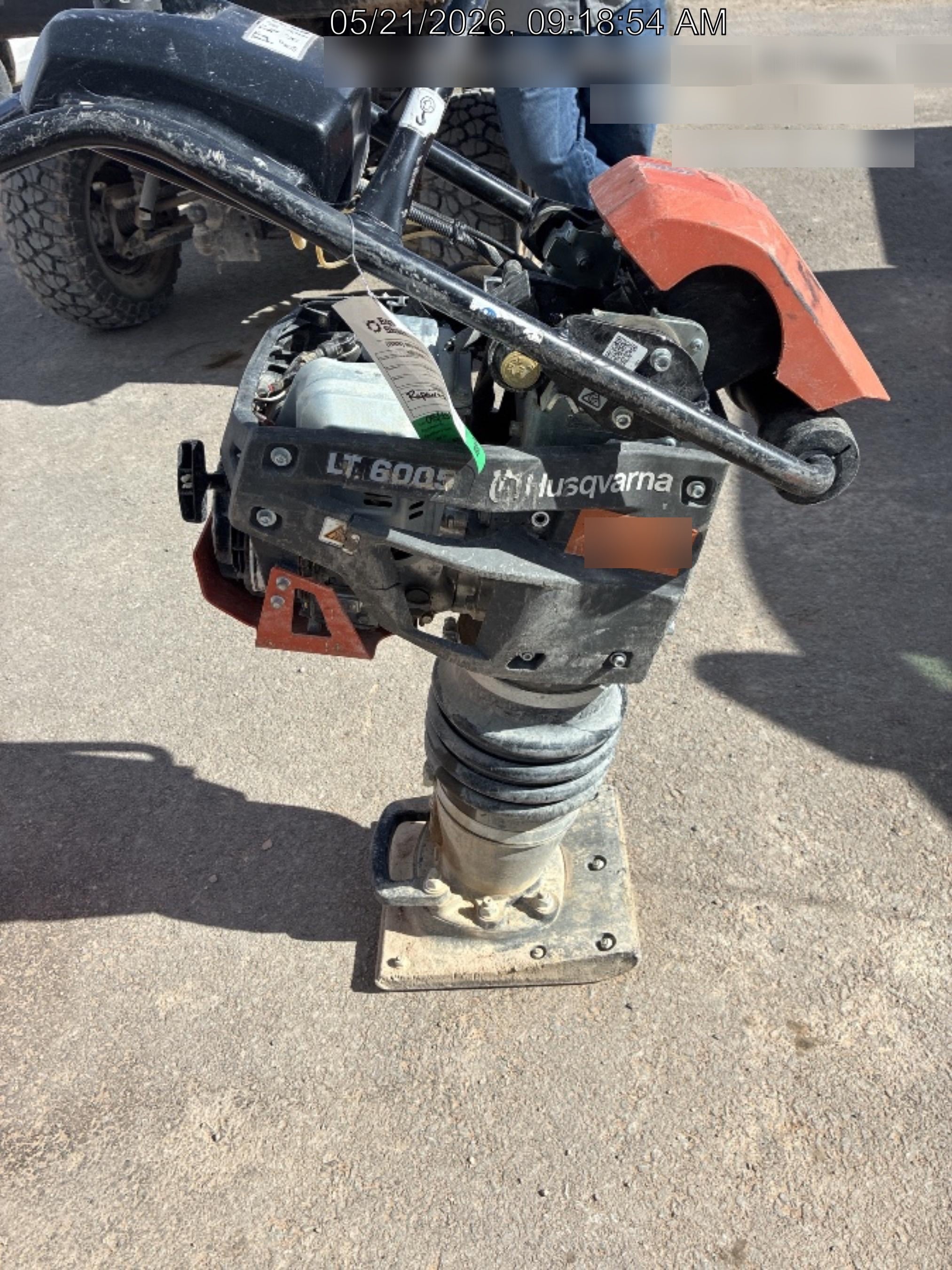 2025 HUSQVARNA LT6005