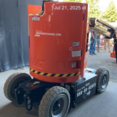 2025 JLG E300AJP