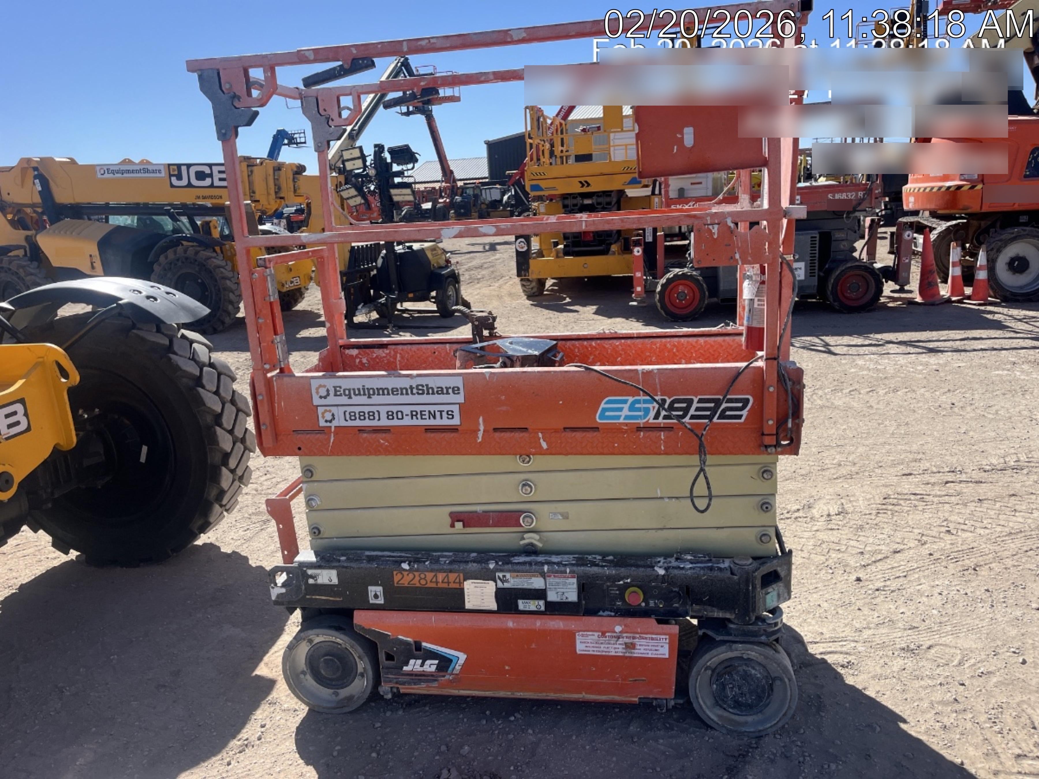 2022 JLG ES1932
