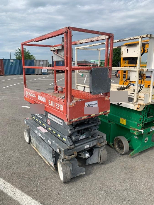 2016 Skyjack SJIII-3219 Standard Rental Specs