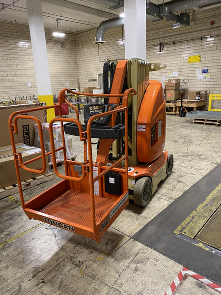 2022 JLG 26E
