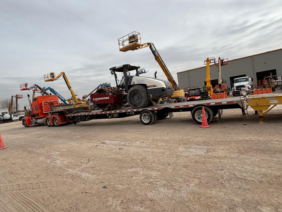 2023 DYNAPAC CA2500D