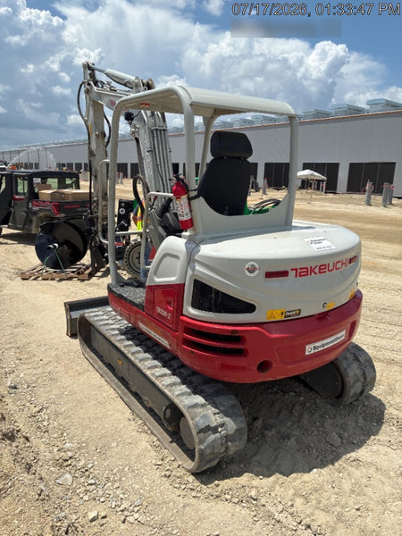 2024 TAKEUCHI TB250-2R