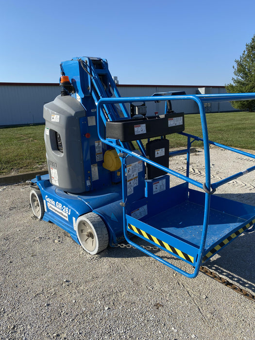 2020 GENIE GR-26J
