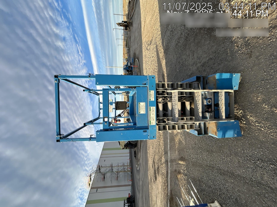 2020 Genie GS-3232 Standard, Folding half height swing gate, 800W Inverter