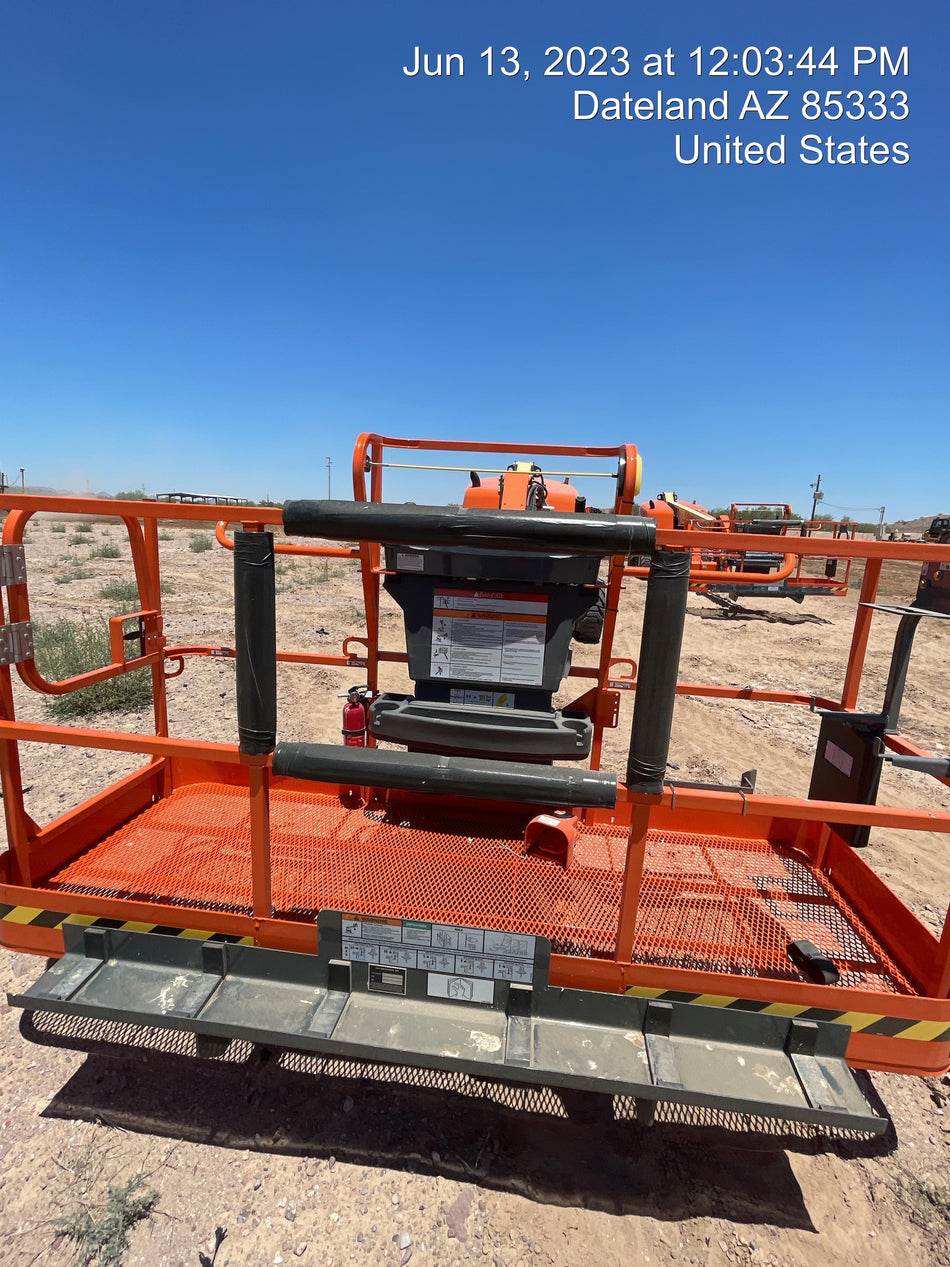 2023 JLG 460SJ