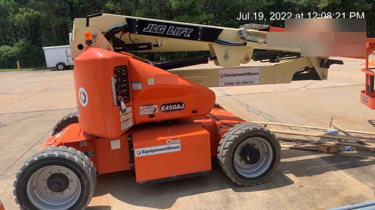 2019 JLG E450AJ