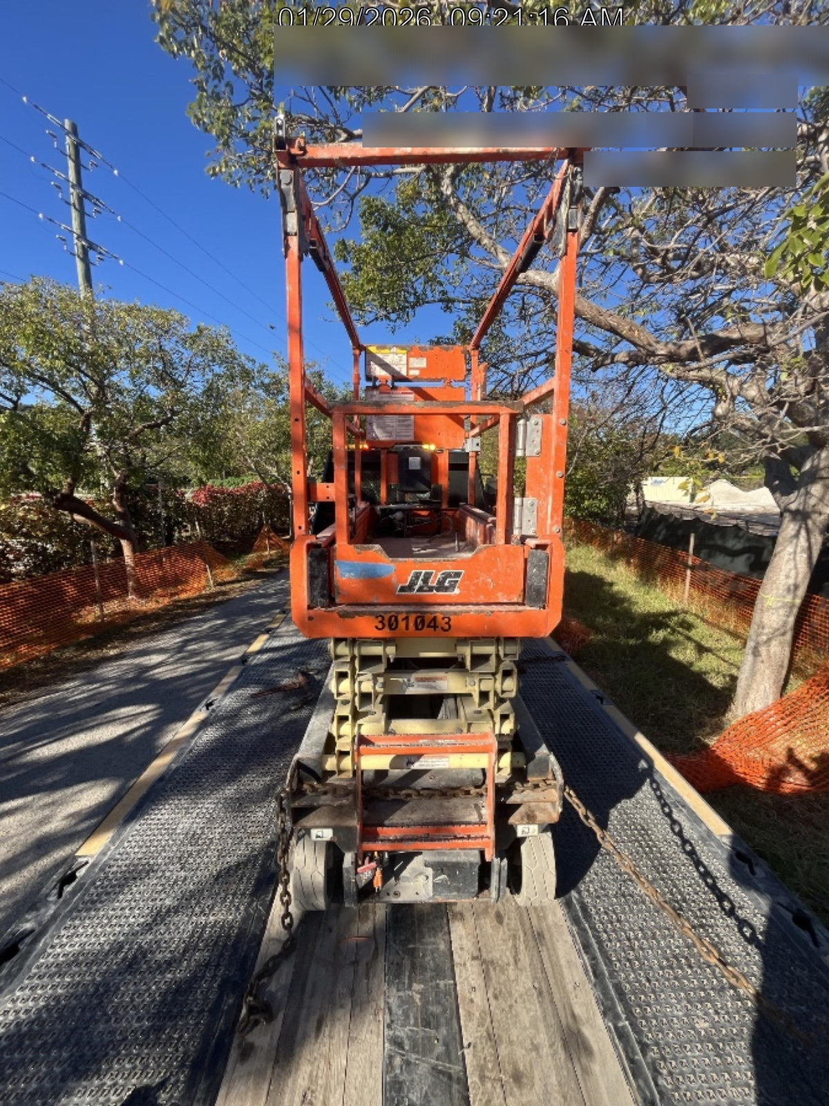 2023 JLG ES1932