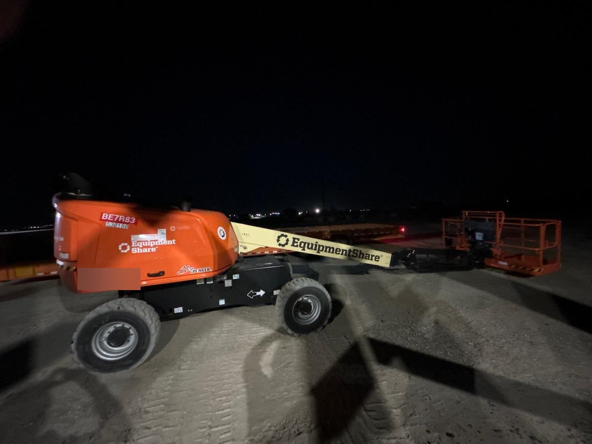 2025 JLG 460SJ
