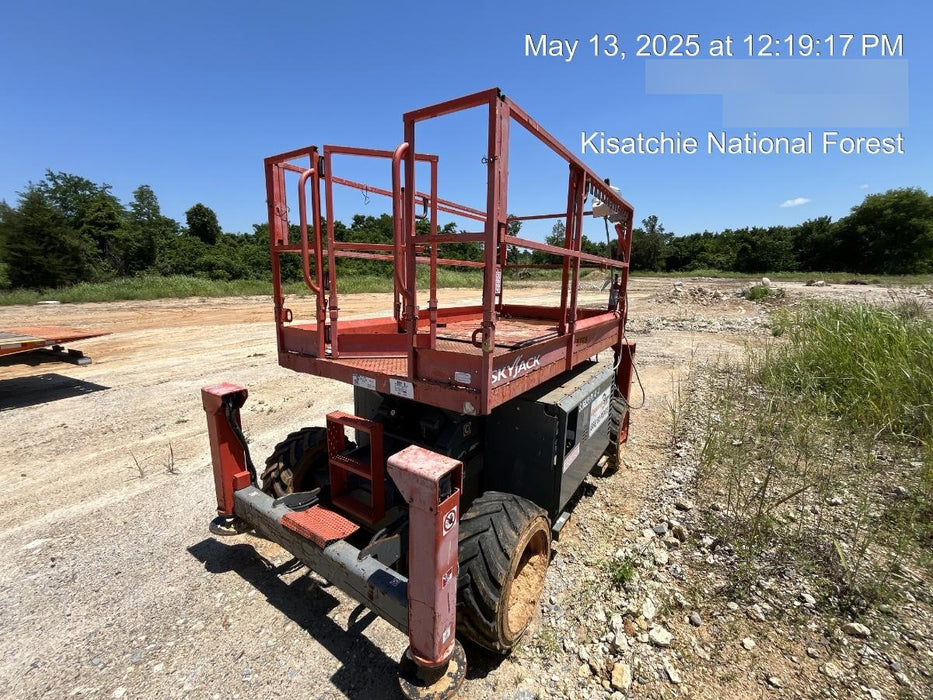 2017 SKYJACK SJ6826 RT