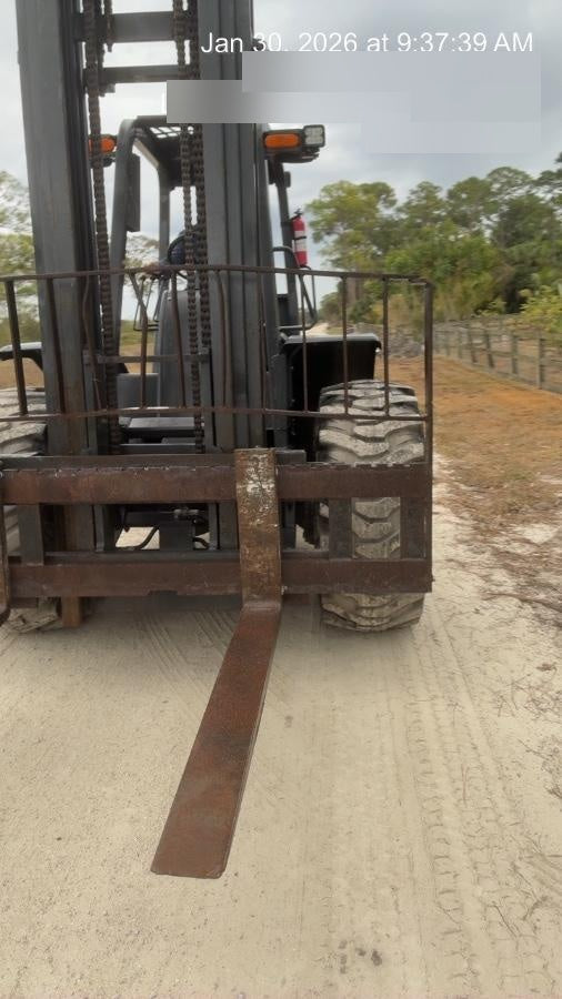 2014 CASCADE 84" Pallet forks - Cascade