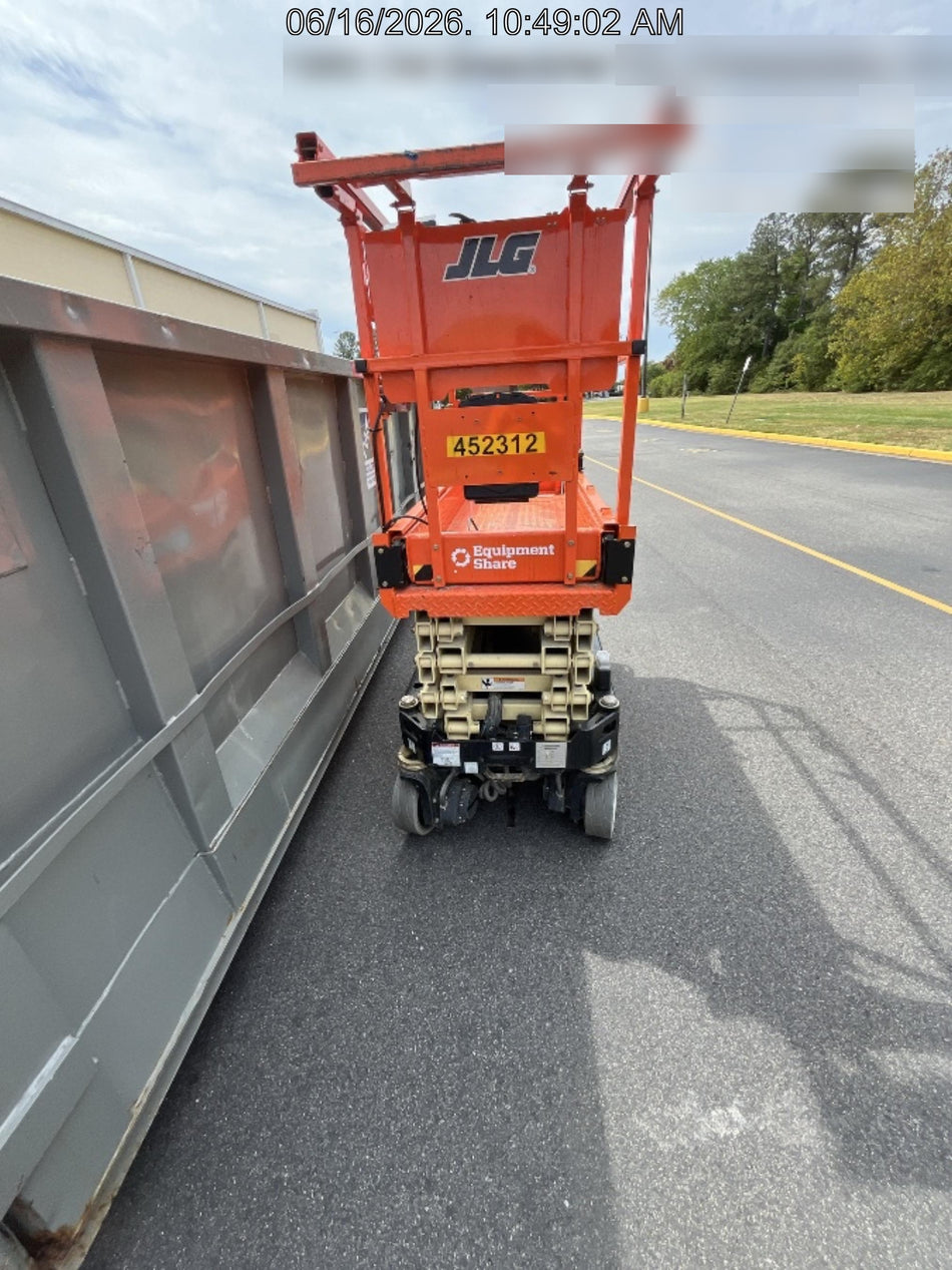 2024 JLG ES1932