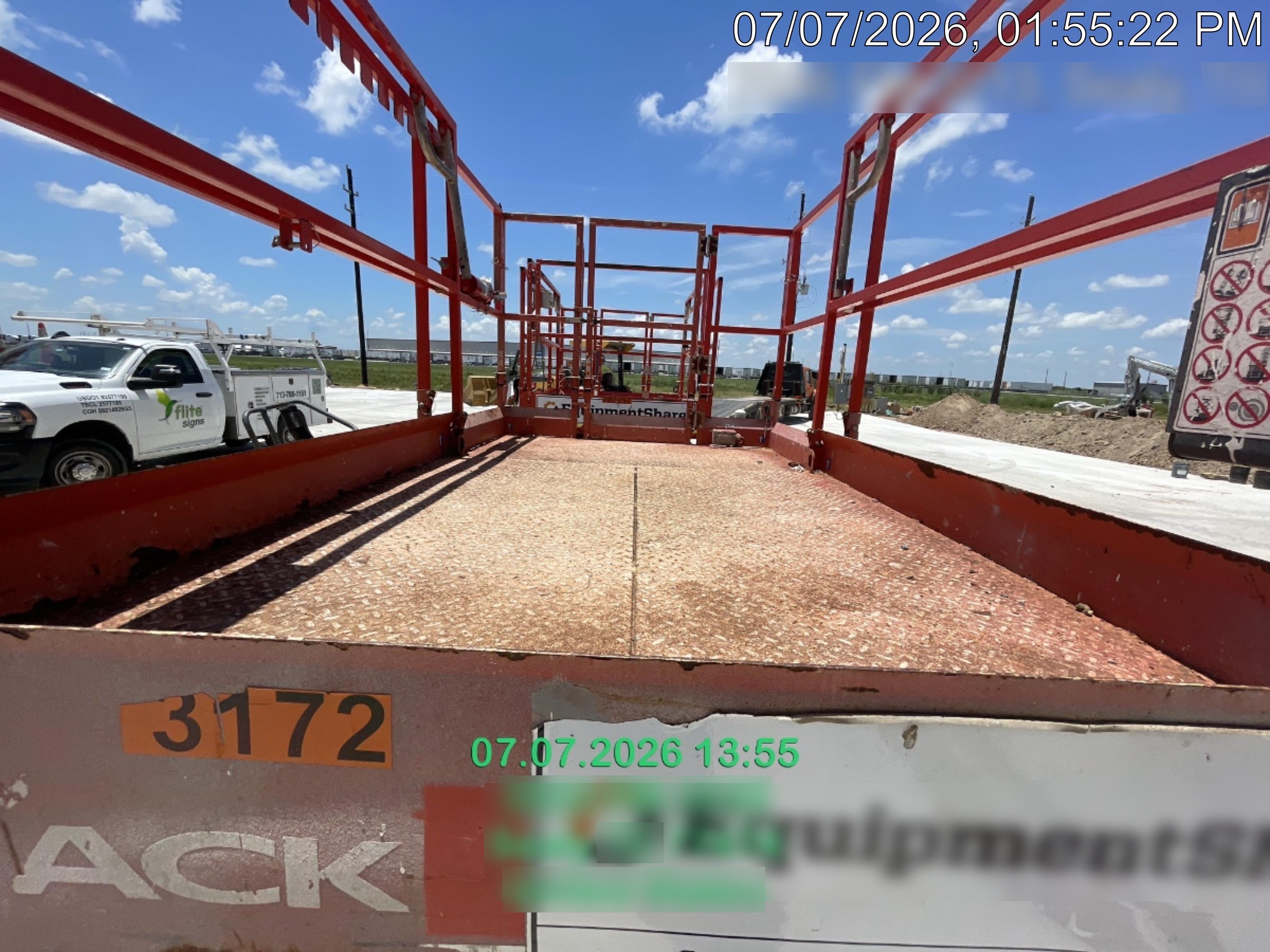 2017 SKYJACK SJ6832 RT