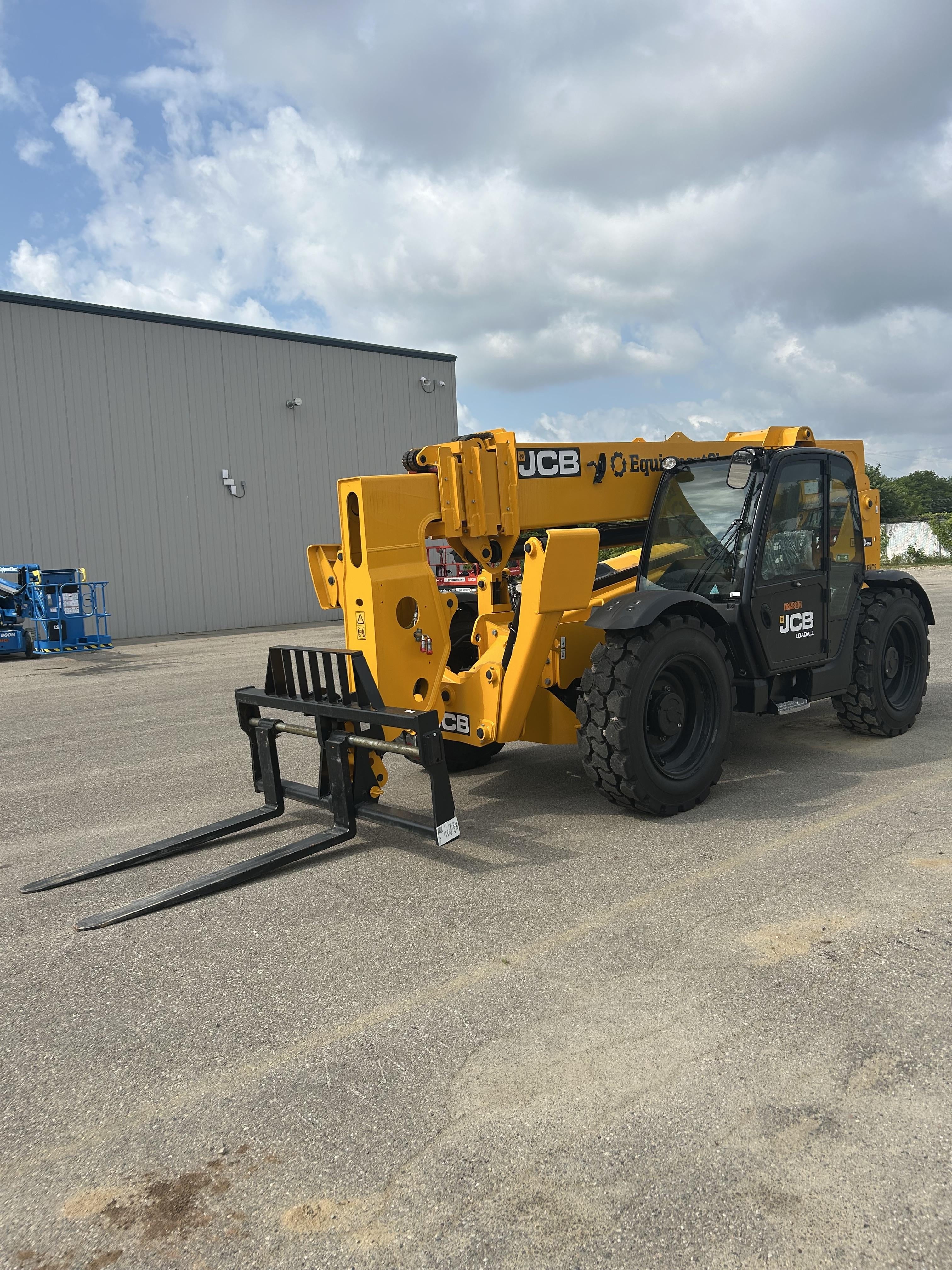 2026 JCB 510-56