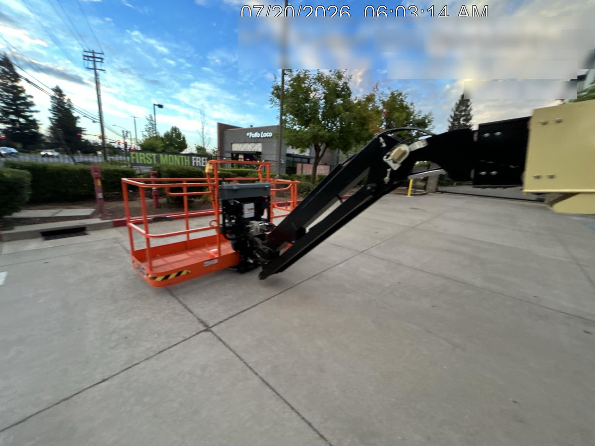2025 JLG 660SJ