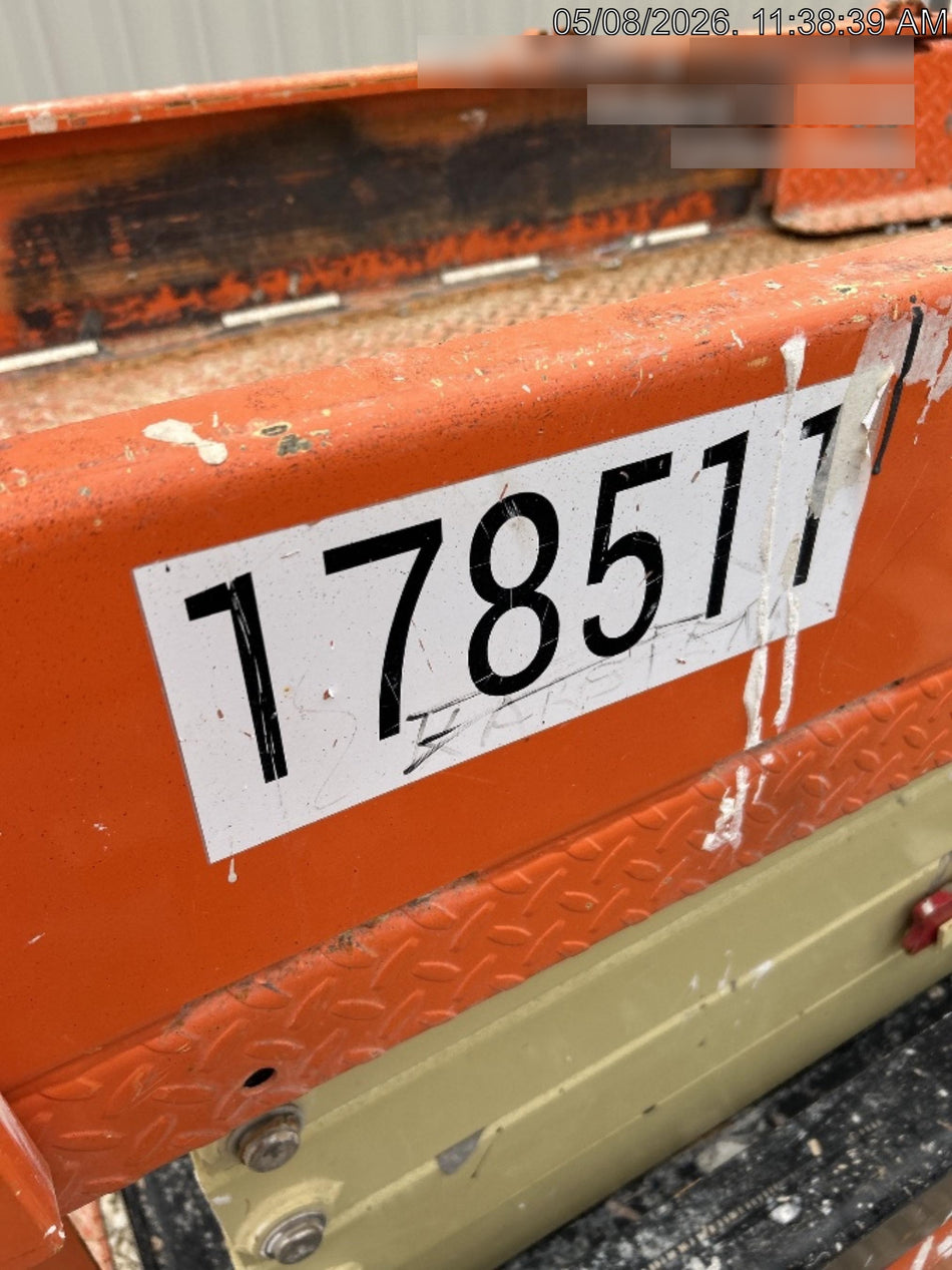 2021 JLG ES1932