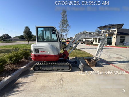 2024 TAKEUCHI TB235-2CR