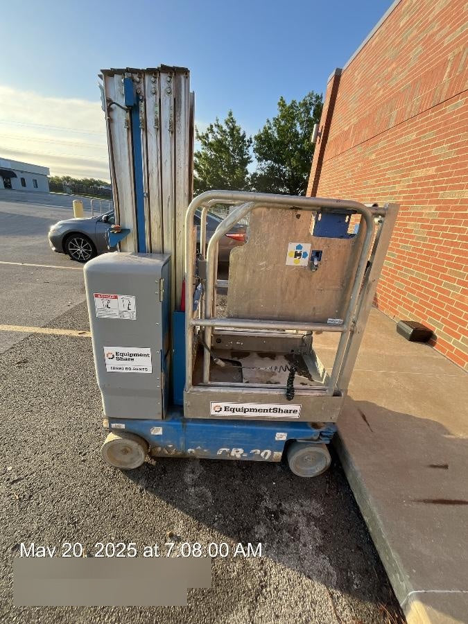 2019 GENIE GR-20