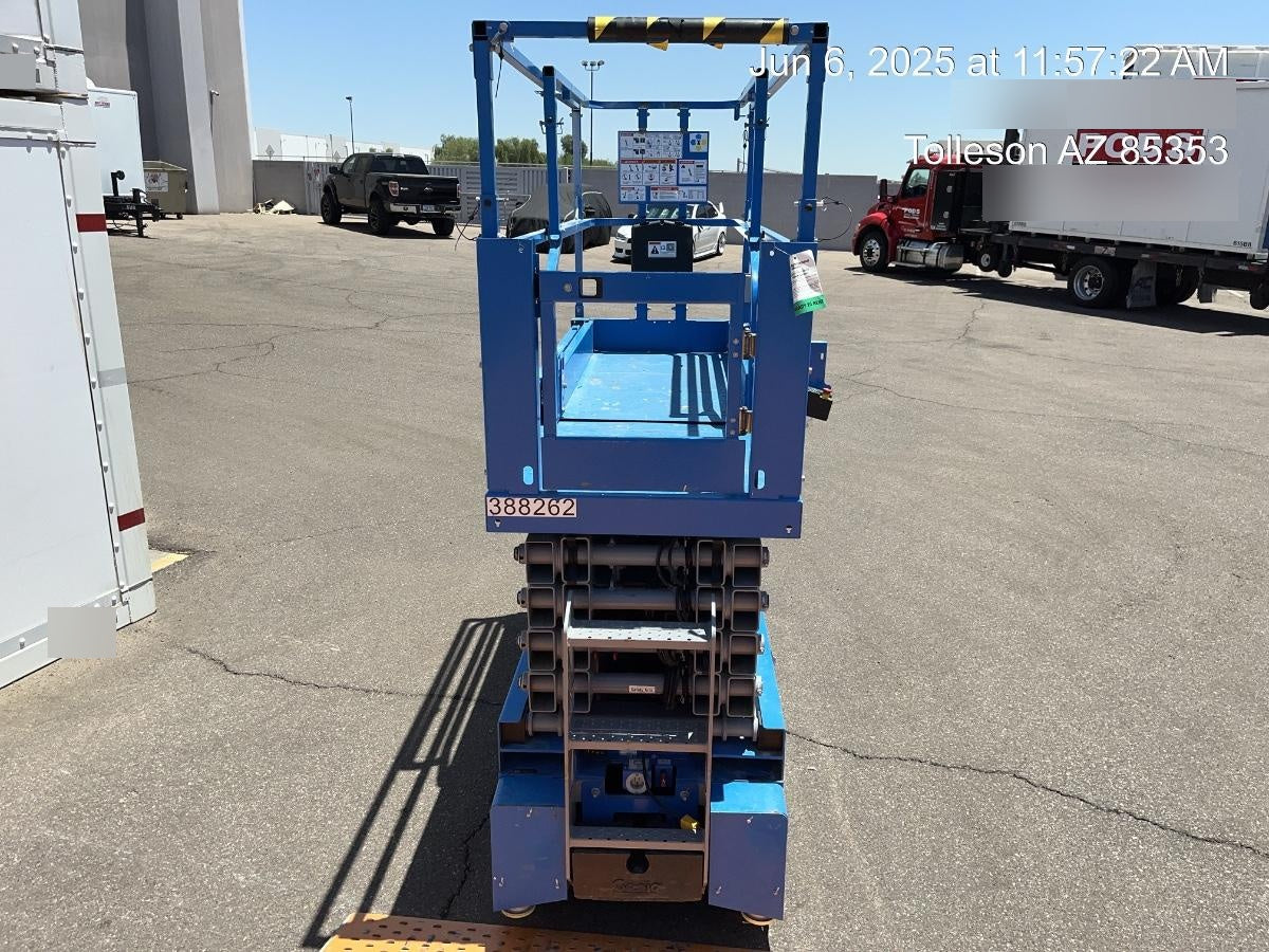 2024 GENIE GS-3232
