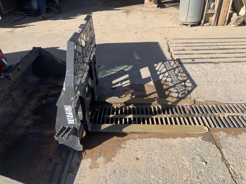 2020 PALADIN 48" Pallet Forks - Paladin