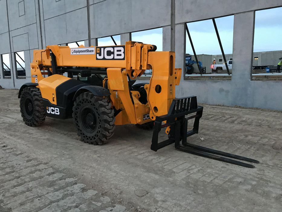 2019 JCB 510-56 Canopy, 74 HP, Solid Tires, STD Worklight, Beacon, Aux Hydraulics, Lifting Eye, Back up Alarm w/66" Carriage/60" Forks