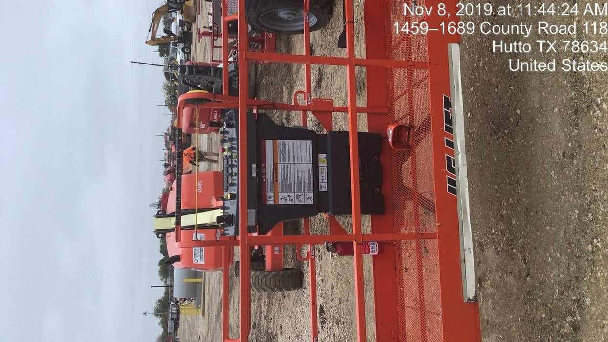 2019 JLG 460SJ