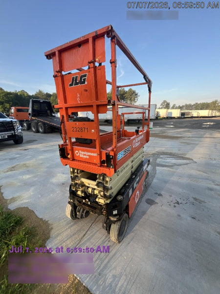 2022 JLG ES1932