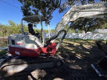2023 TAKEUCHI TB250-2R