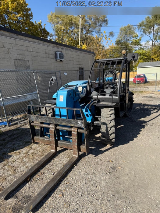 2019 Genie GTH-5519 Canopy, Solid RT Tires, LED Work Lights, Beacon 48" Carriage, 48" Forks