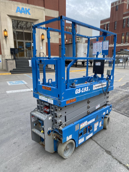 2020 Genie GS-1930 Solid Non Marking Tires, Beacon, Folding rails with half height swing gate
