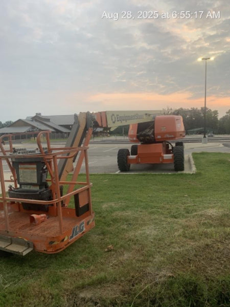2022 JLG 660SJ