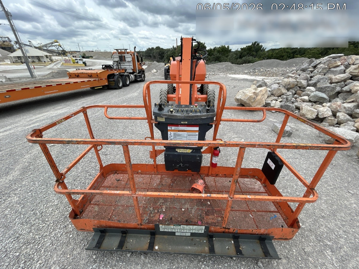 2019 JLG 460SJ