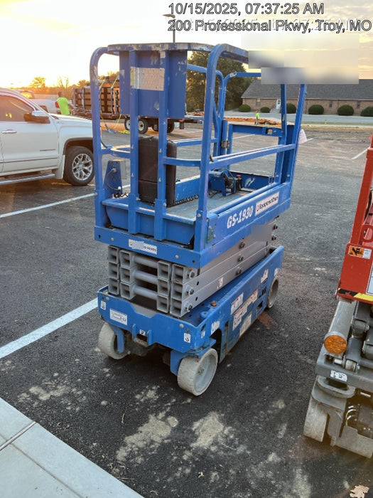 2020 Genie GS-1930 Solid Non Marking Tires, Beacon, Folding rails with half height swing gate