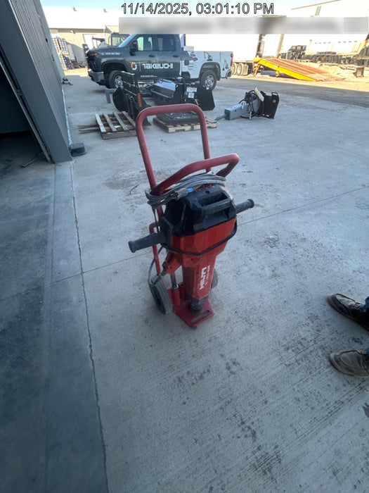2022 HILTI TE 3000-AVR