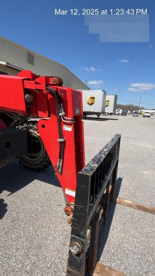2021 MANITOU MTA8044
