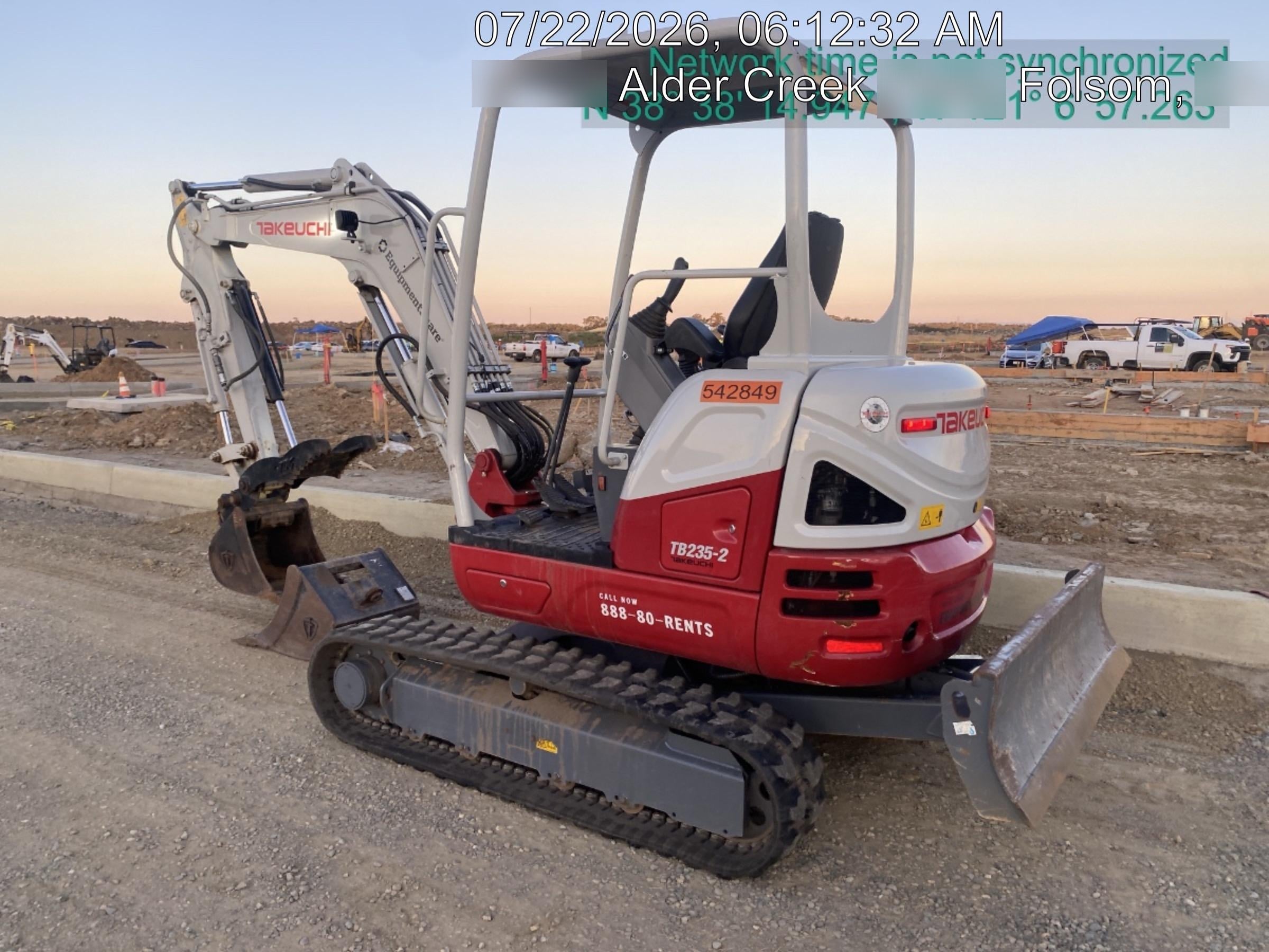 2025 TAKEUCHI TB235-2R